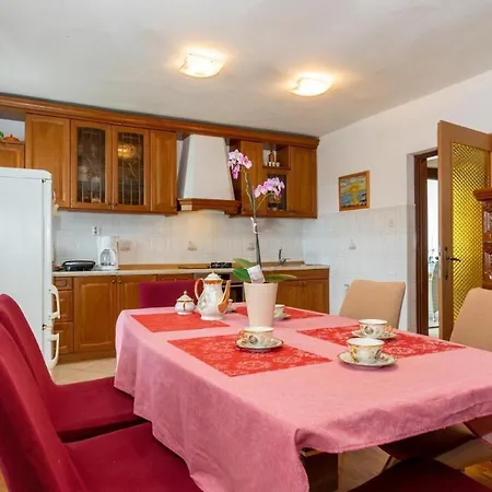 Daire Vinez Labin (Istria)