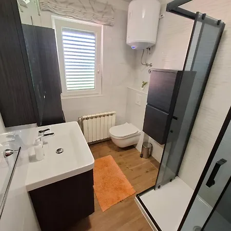 Apartament Vinez *